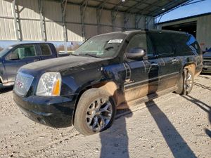 GMC Yukon DENALI 6.2L 8 2013