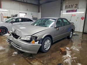 Toyota Camry CE 2.2L 4 2000