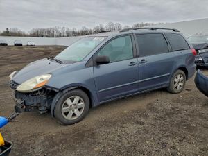 Toyota Sienna CE 3.3L 6 2006