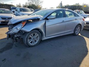 Hyundai Sonata GLS 2.4L 4 2014
