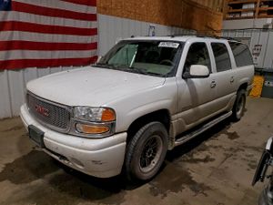 GMC Yukon DENALI 6.0L 8 2004