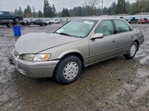 Toyota Camry LE 2.2L 4 1999