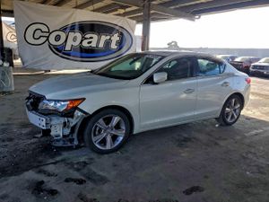 Acura ILX 20 2.0L 4 2015