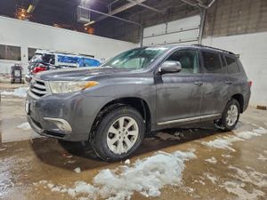 Toyota Highlander BASE 3.5L 6 2013