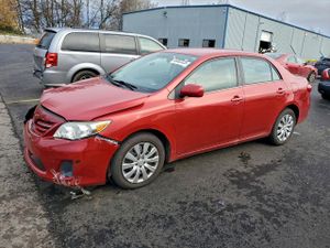 Toyota Corolla BASE 1.8L 4 2013