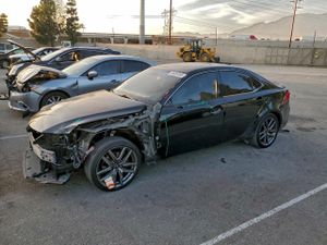 Lexus IS 250 2.5L 6 2015