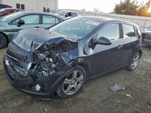 Chevrolet Aveo (Sonic) LTZ 1.4L 4 2015