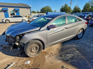 Hyundai Sonata GLS 2.4L 4 2013