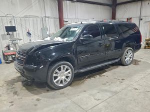 Chevrolet Suburban K1500 LS 5.3L 8 2013