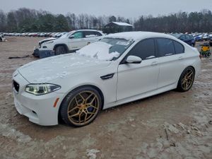 BMW M5 4.4L 8 2014