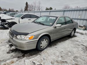 Toyota Camry CE 2.2L 4 2000