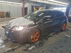 Ford Focus SE 2.0L 4 2014