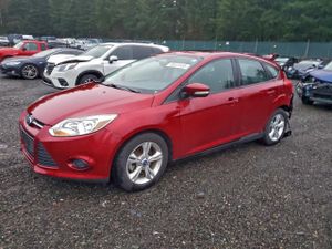 Ford Focus SE 2.0L 4 2014