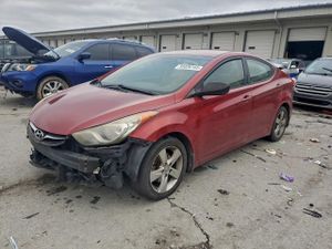 Hyundai Elantra GLS 1.8L 4 2013