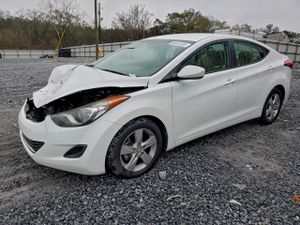 Hyundai Elantra GLS 1.8L 4 2013