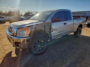 Nissan Titan S 5.6L 8 2011