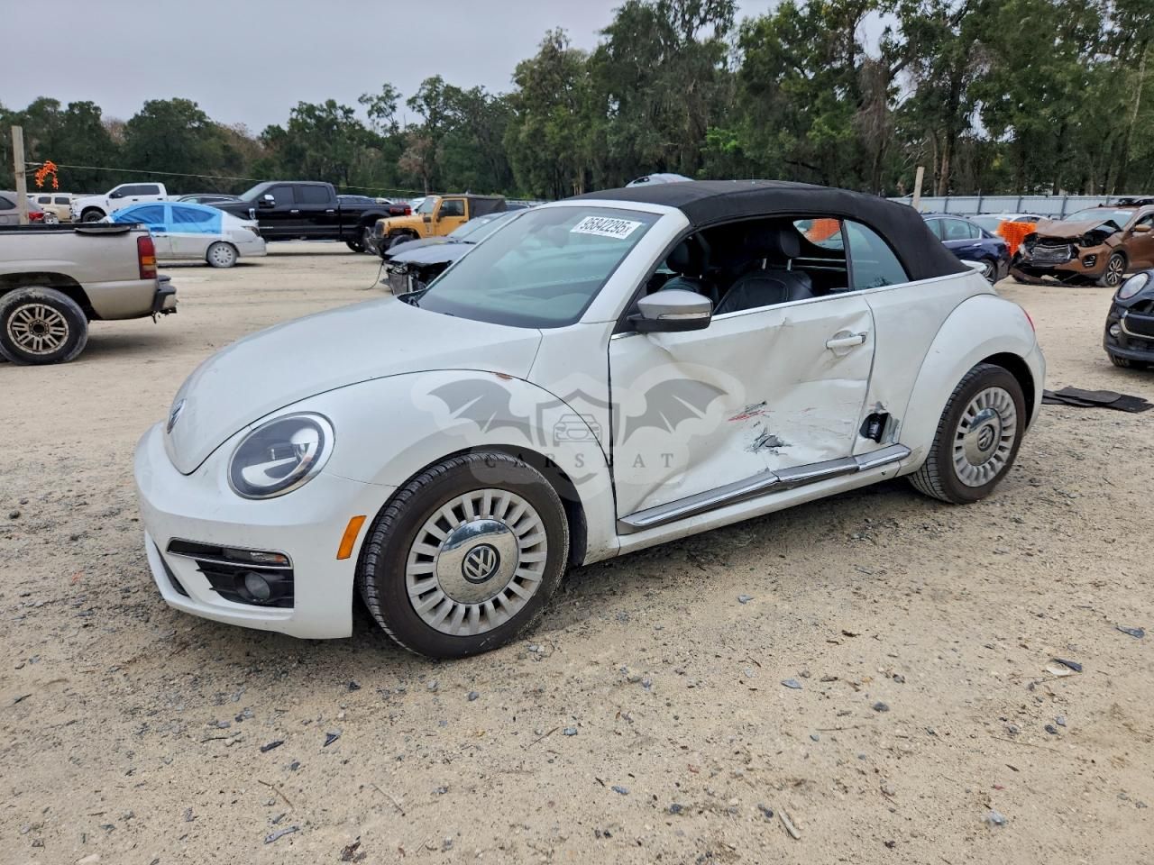 Volkswagen Beetle 2.0L 4 2014