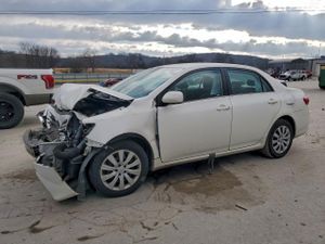 Toyota Corolla BASE 1.8L 4 2013