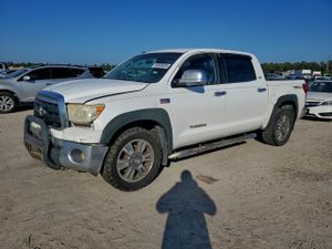 Toyota Tundra CREWMAX SR5 5.7L 8 2010