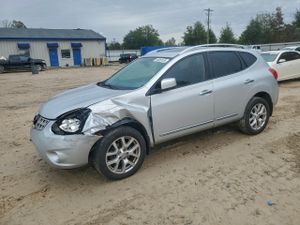 Nissan Rogue S 2.5L 4 2012