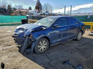 Volkswagen Jetta SE 2.5L 5 2013
