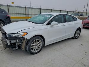 Ford Fusion SE 1.6L 4 2013