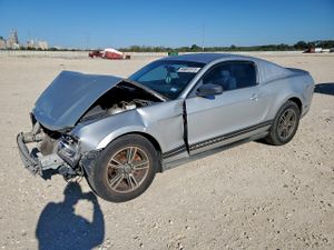 Ford Mustang 3.7L 6 2012