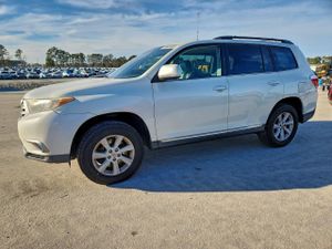 Toyota Highlander BASE 3.5L 6 2013