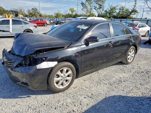Toyota Camry BASE 2.5L 4 2011