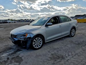 Volkswagen Jetta SE 2.5L 5 2012