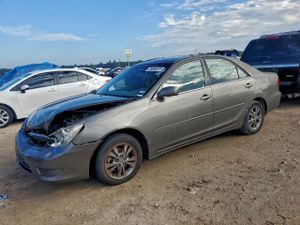 Toyota Camry LE 2.4L 4 2005