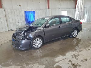 Toyota Corolla BASE 1.8L 4 2013