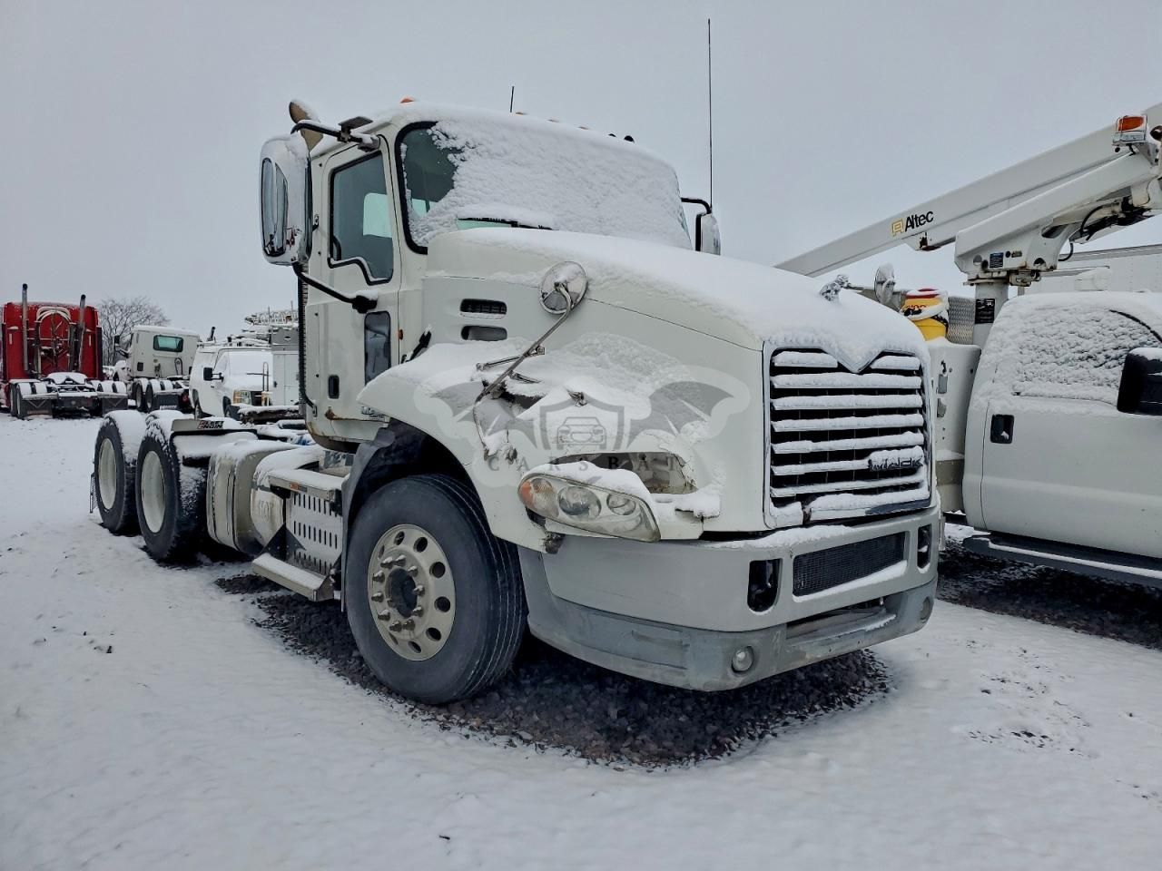 Mack 600 CXU600 10.8L 6 2013