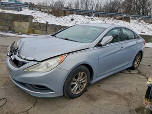 Hyundai Sonata GLS 2.4L 4 2014