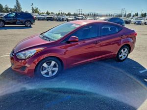 Hyundai Elantra GLS 1.8L 4 2013
