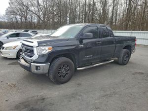 Toyota Tundra DOUBLE CAB SR 5.7L 8 2015