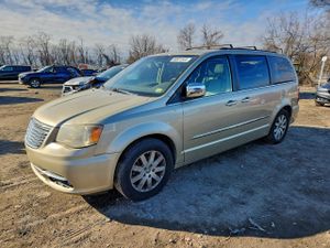 Chrysler Town & Country TOURING L 3.6L 6 2011
