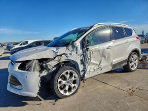 Ford Escape TITANIUM 2.0L 4 2015