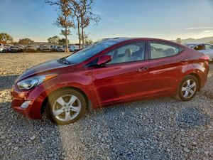 Hyundai Elantra GLS 1.8L 4 2013