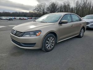 Volkswagen Passat S 1.8L 4 2015