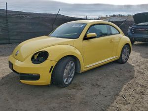 Volkswagen Beetle 2.5L 5 2012