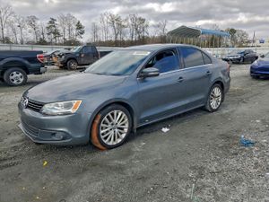Volkswagen Jetta SEL 1.8L 4 2014