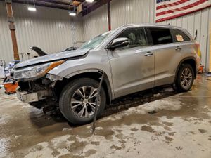 Toyota Highlander XLE 3.5L 6 2015