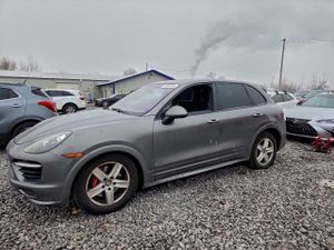 Porsche Cayenne GTS 4.8L 8 2013