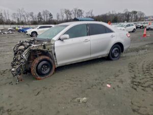 Toyota Camry BASE 2.5L 4 2011