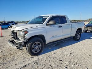 Toyota Tundra DOUBLE CAB SR 4.6L 8 2017