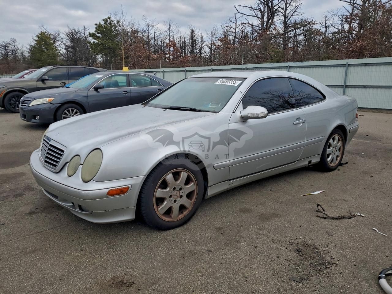 Mercedes-Benz CLK 320 3.2L 6 2001