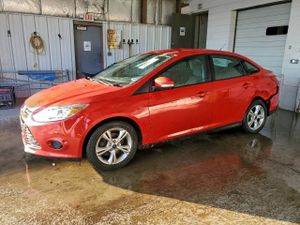 Ford Focus SE 2.0L 4 2014