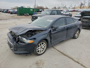Ford Fusion SE 2.5L 4 2014