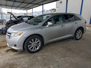 Toyota Venza LE 2.7L 4 2013